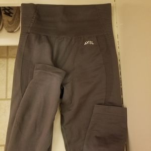 Be AYBL Seamless Leggings WILL TRADE